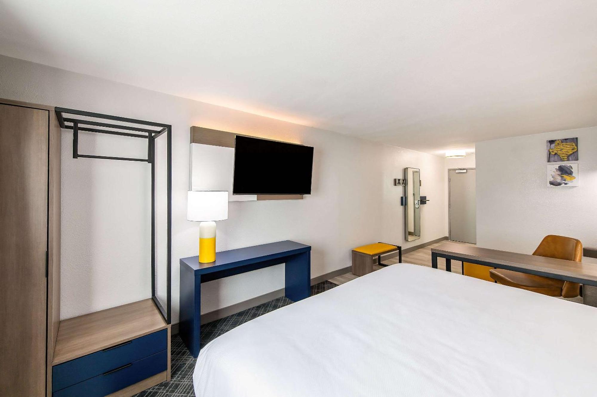 คอมฟอร์ต สวีท ลองวิว นอร์ท Hotel ภายนอก รูปภาพ